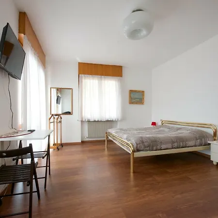 Marzola Bed & Breakfast 2*